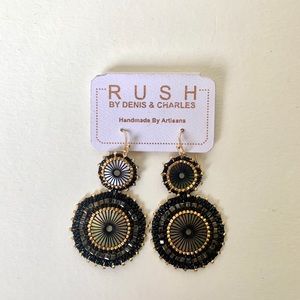 Black and gold statement earring